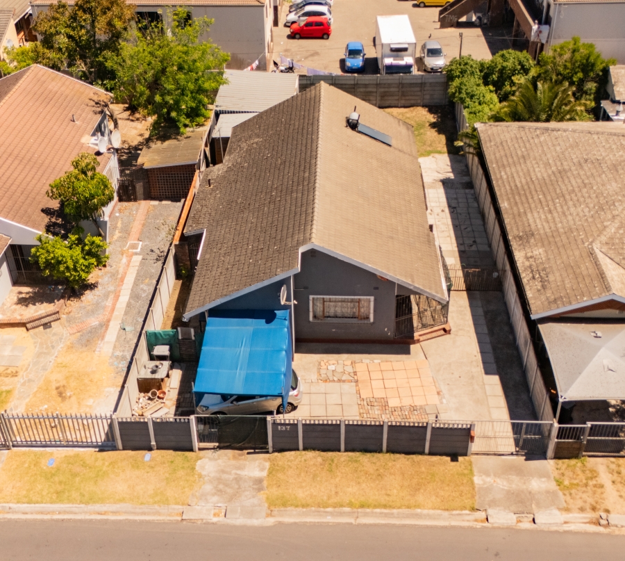 4 Bedroom Property for Sale in Belmont Park Western Cape